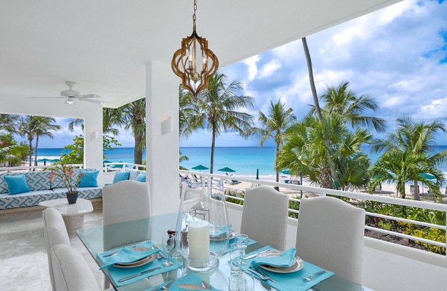 Beachfront 2 bedroom condo with amazing view