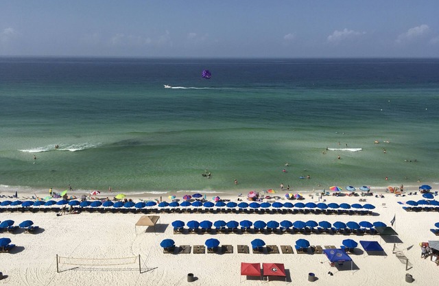 Beachfront 9th Floor Luxury Condo! (Seasonal Beach Chair Service Included!)