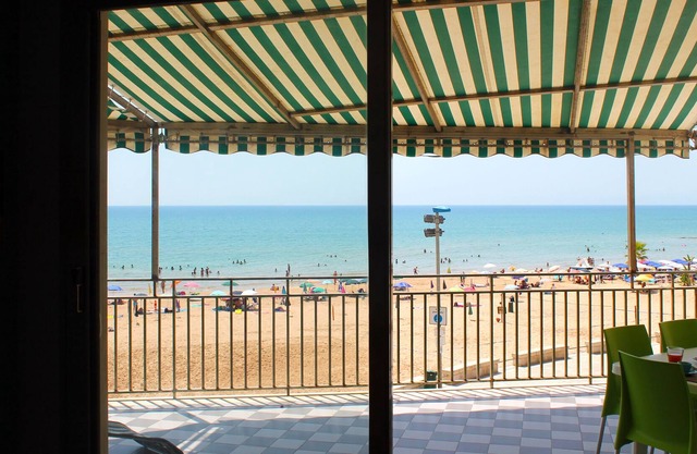 Beachfront apartment Saturno