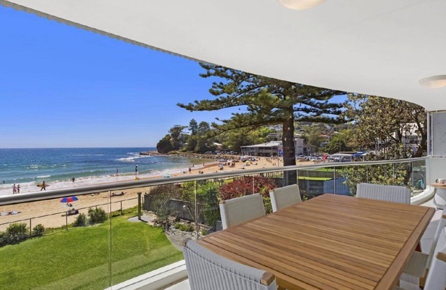 Beachfront Avoca Beach - Soundwaves 2