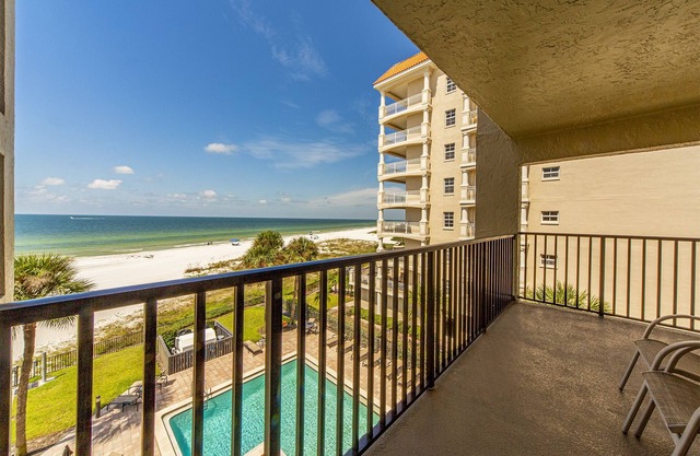 Beachfront Balcony Views - 2b 2b - The Shores #403