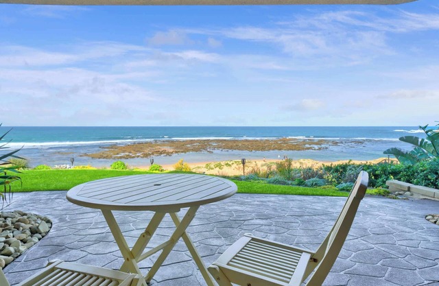 Beachfront Bliss for Two l Nova Escapes