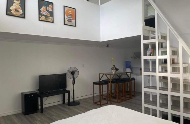 Beachfront Bliss: Suite Getaways