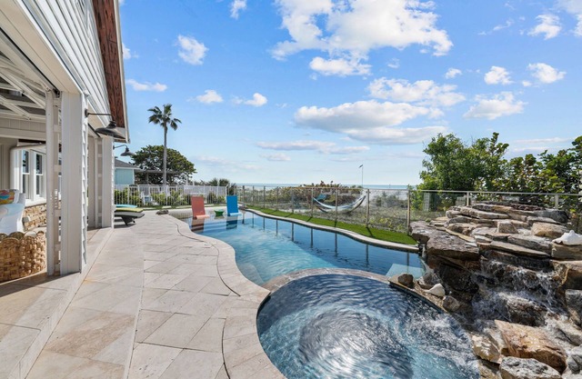 Beachfront cottage with private pool and hot tub!