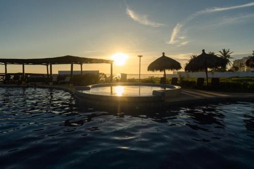 Beachfront Condo in Acapulco