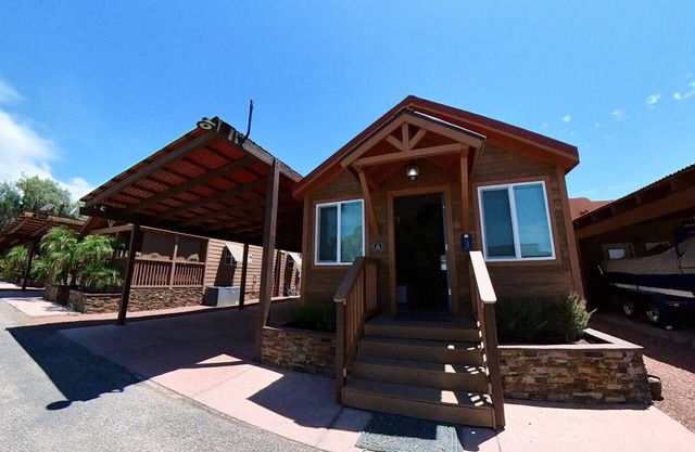 Beachfront - Riverview Villa 3