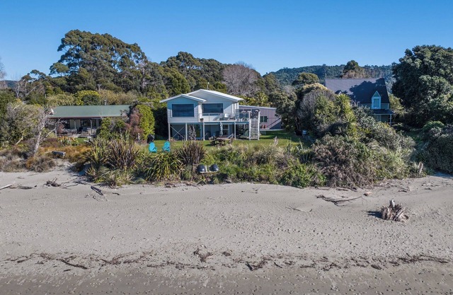 Beachfront Sanctuary - Parapara Holiday Home