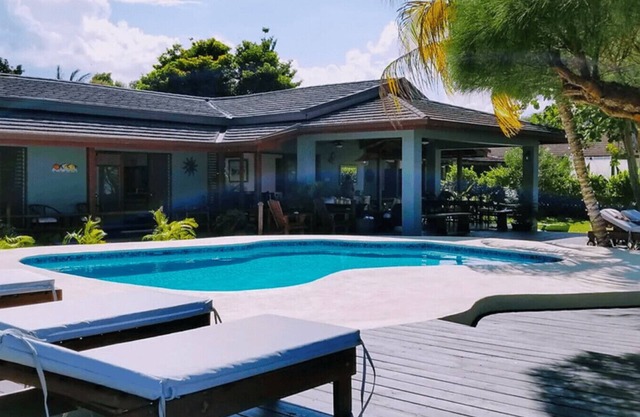 Beachnut Villa, Bengal Bay
