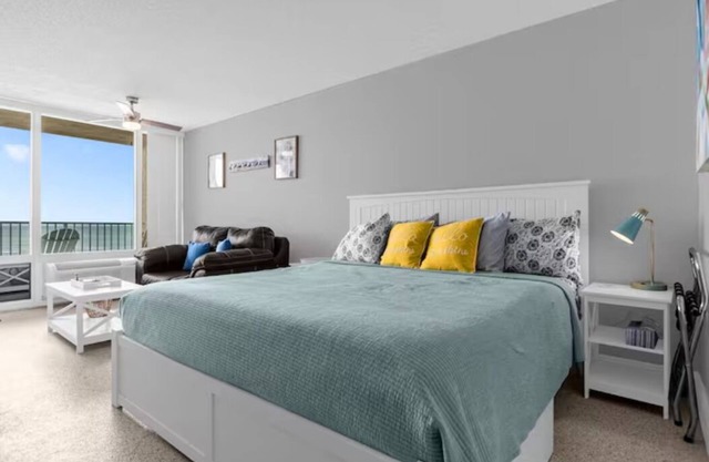 BeachviewBalcony+KingBed!