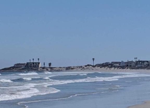 Beachway on Golden Mile
