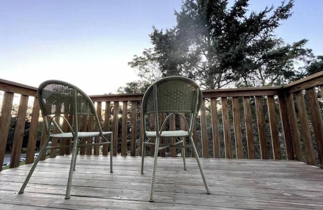 Beacon Bird's eye view! Close to Main St & Train