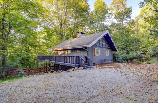 ‘Bear Crossing Chalet:’ Beech Mountain Family Home