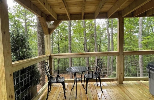 Bear Top Hideout