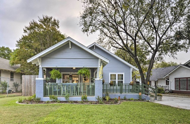 'Bearadise Bungalow' ~ 2 Mi to Magnolia Market!