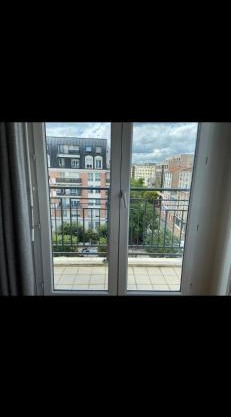 Beau studio avec vue sur Paris