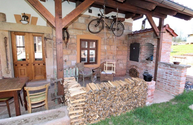 Beautiful private villa for 11 people with private pool, WIFI, TV and terrace