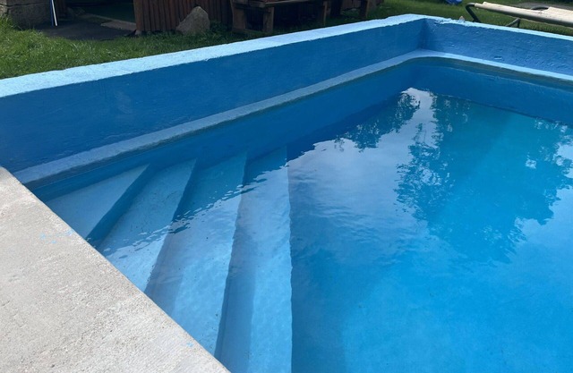 Beautiful private villa for 10 guests with hot tub, WIFI, private pool, TV, patio and pets allowed