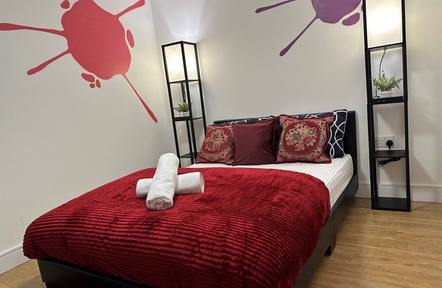 Beautiful 1-Bed House in Edgware