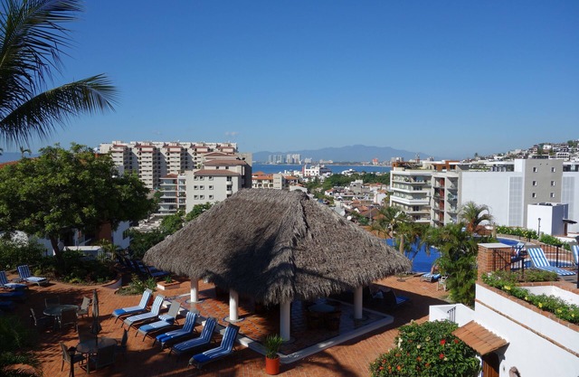 Beautiful 1 Bedroom Penthouse Condo, Selva Romantica, Old Town, PV