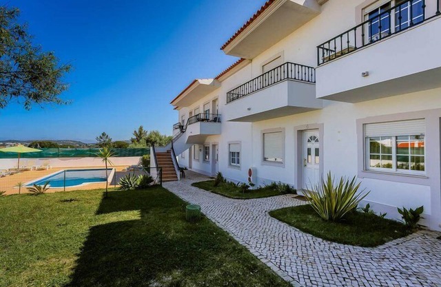 Beautiful 2-Bed Apartment in Olhos de Agua