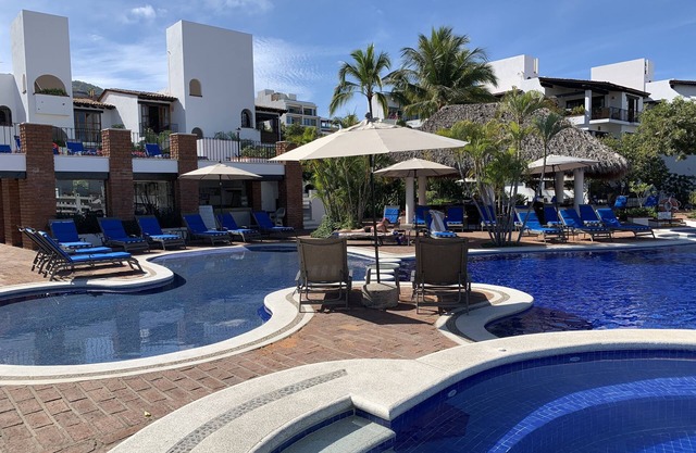 Beautiful 2 Bedroom Penthouse view Condo ,Selva Romantica, Old Town,P.V.