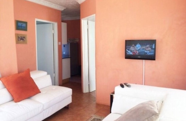 Beautiful 2 Bedroom Cottage