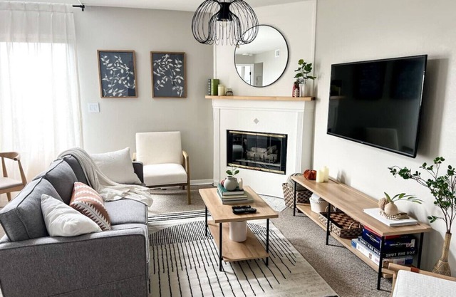 Beautiful 2bed/2bath Condo