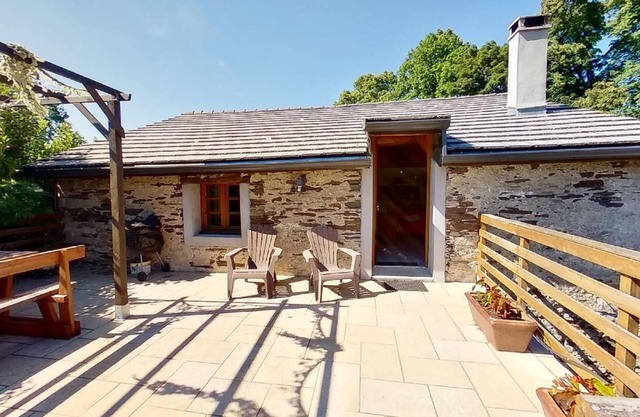 Beautiful 3 épis country gîte, large south-facing terrace