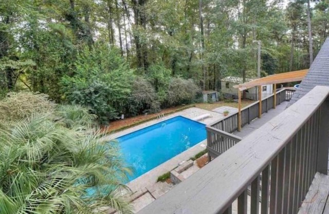 Beautiful 3 bedroom house with a swimming pool