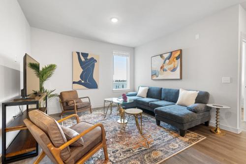 Beautiful 3 bedroom oasis close to downtown