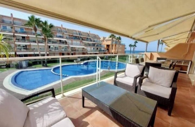 Beautiful and comfortable apartment with communal pool in Denia, Costa Blanca, Spain for 4 persons