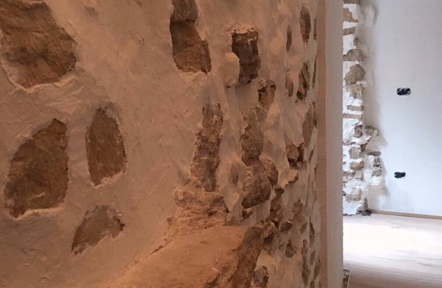 Beautiful apartment with lake and view, courtyard and pool