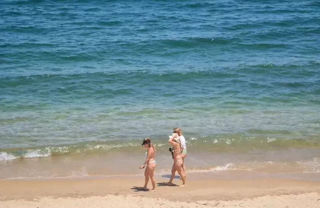 Beautiful apartment in Angra facing the 🌊, on the sand with 2 bedrooms, new condominium