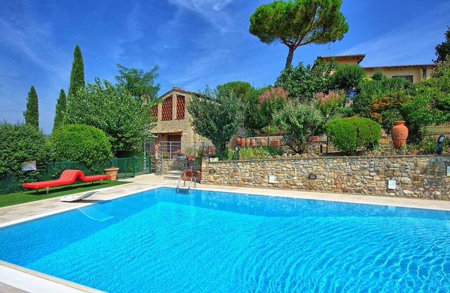 Beautiful apartment for 2 guests with A/C, WIFI, pool, TV and panoramic view