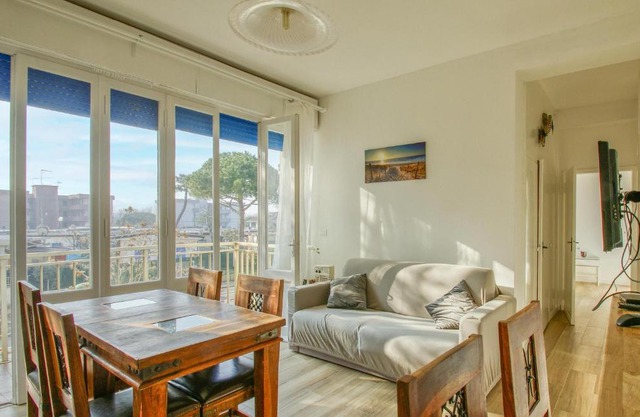 Beautiful Apartment In Lido Di Pomposa