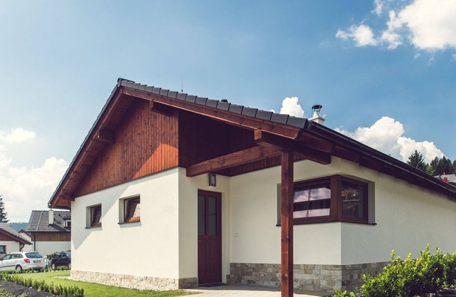 Beautiful apartment in villa for 5 guests with WIFI, TV, terrace and pets allowed