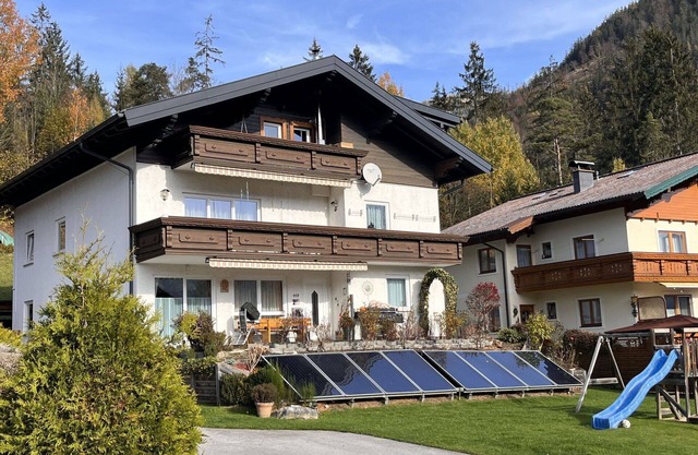 Beautiful apartment for 10 people with WIFI, TV, patio and pets allowed