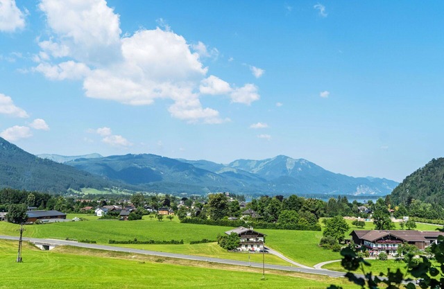 Beautiful apartment for 10 people with WIFI, TV, terrace and parking