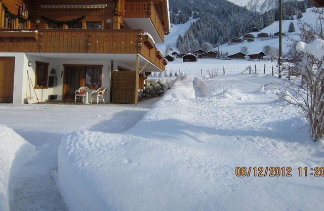 Beautiful apartment for 4 guests with WIFI, TV, balcony and parking
