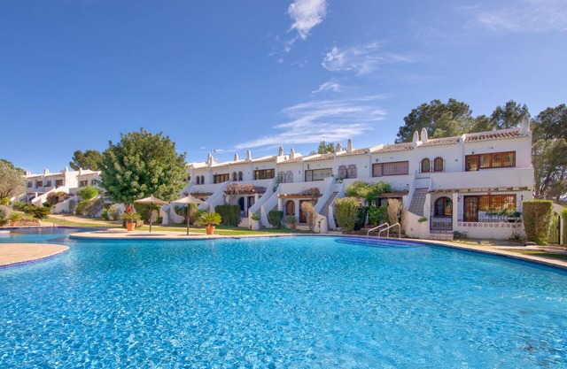 Beautiful apartment for 3 guests with WIFI, pool, TV and terrace