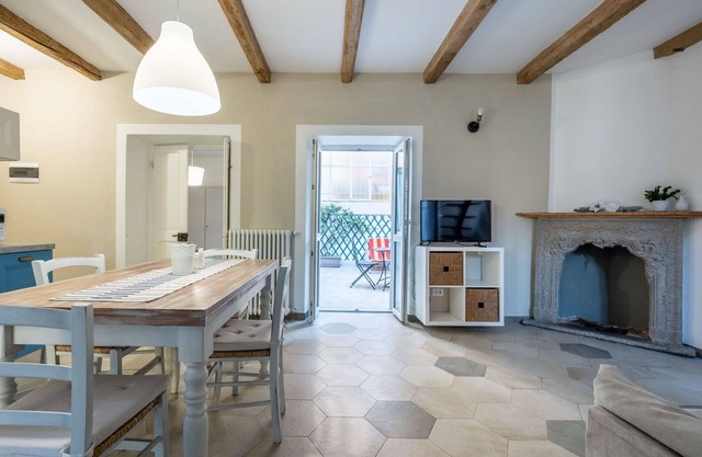 Beautiful apartment for 4 guests with WIFI, TV, terrace and pets allowed