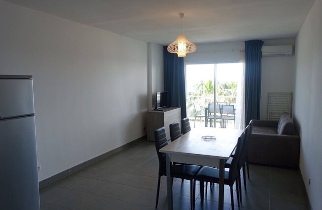 Beautiful apartment for 6 people with A/C, TV, terrace, pets allowed and parking