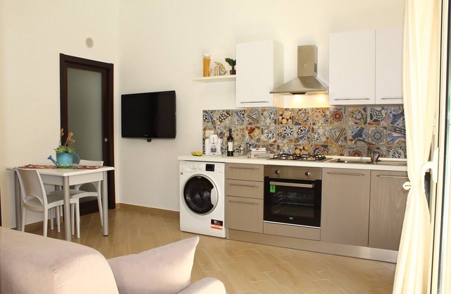 BEAUTIFUL APARTMENT furnished and equipped with WI-FI and AIR CONDITIONING!