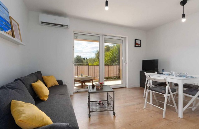 Beautiful apartment in Tar-Vabriga