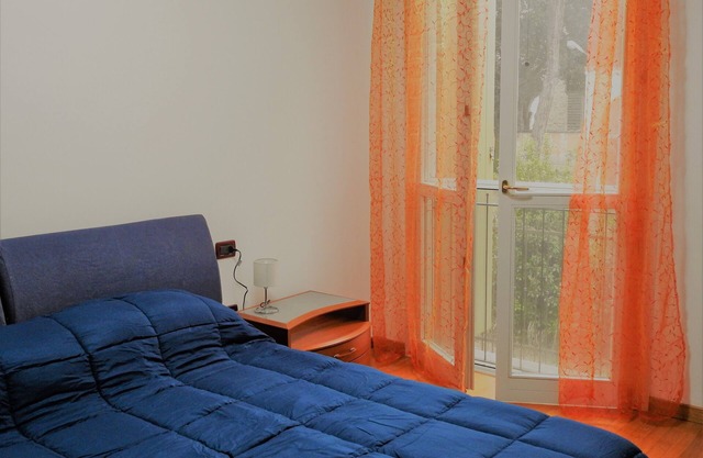 Beautiful apartment in the center, with reserved parking space, 4 beds