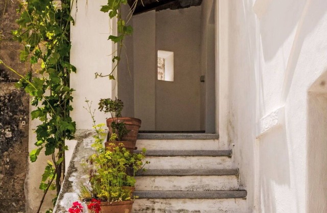 Beautiful apartment for 2 people with WIFI, balcony, pets allowed and parking