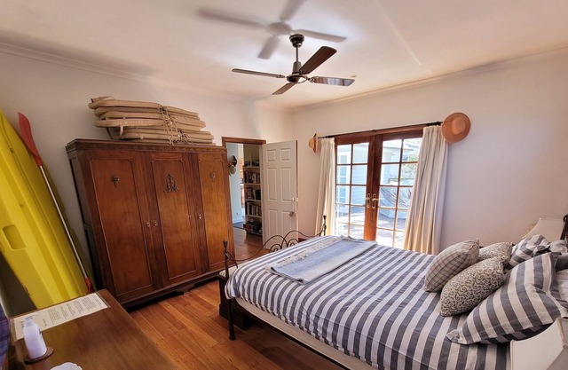 Beautiful Beach House, Pet Friendly