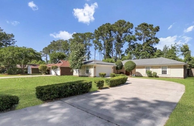 Beautiful Blue Marlin 3 bed 2 bath convenient to shopping, Savannah and Tybee