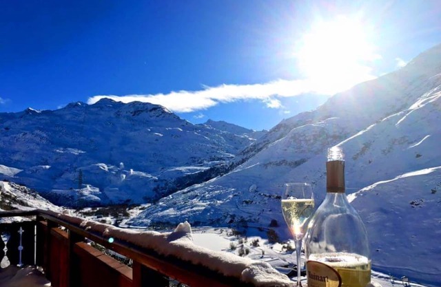 Beautiful chalet -central Les Menuires - Jacuzzi-sauna-hammam and cinema room