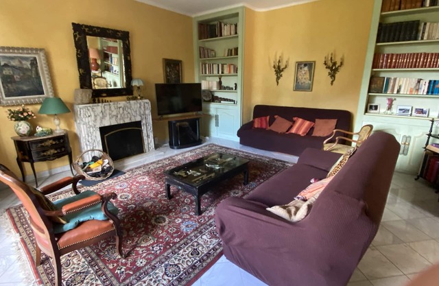 Beautiful, comfortable house between town and country.